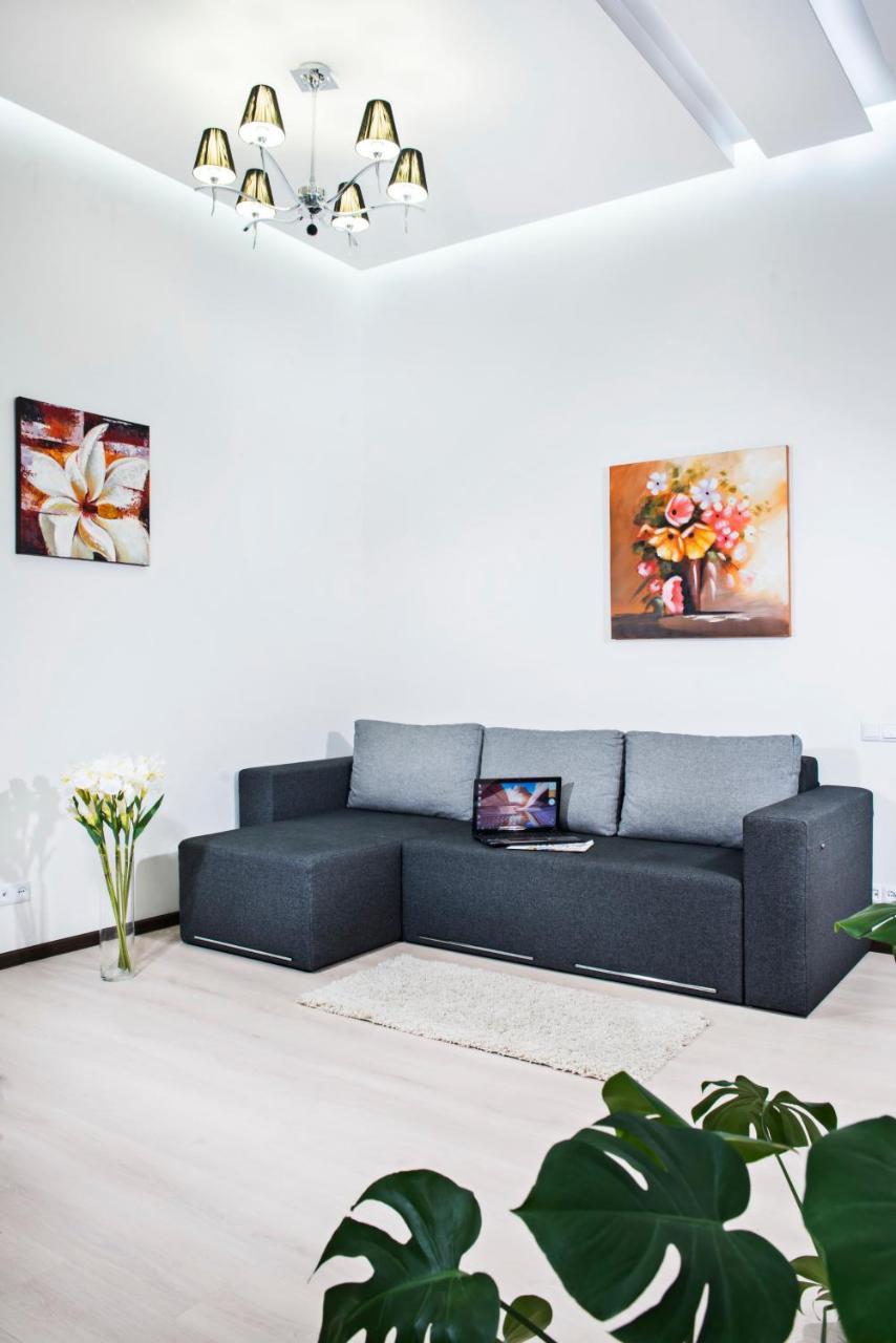 Flatlux Apartments Kyiv Exterior photo